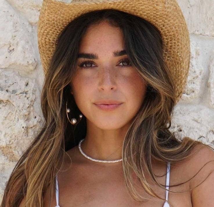 Choker necklace crafted from a sterling silver base with premium 18K gold plating, featuring a strand of luminous freshwater pearls for effortless coastal charm. Approx. 15 inches with extender. Hypoallergenic, water- and tarnish-resistant—perfect for elevating any look with timeless elegance.