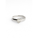 Classic signet ring crafted from 18K gold-plated stainless steel, featuring a heart-shaped face adorned with a sparkling central zirconia stone. Hypoallergenic, water- and tarnish-resistant—perfect for showcasing timeless elegance and a touch of romance.