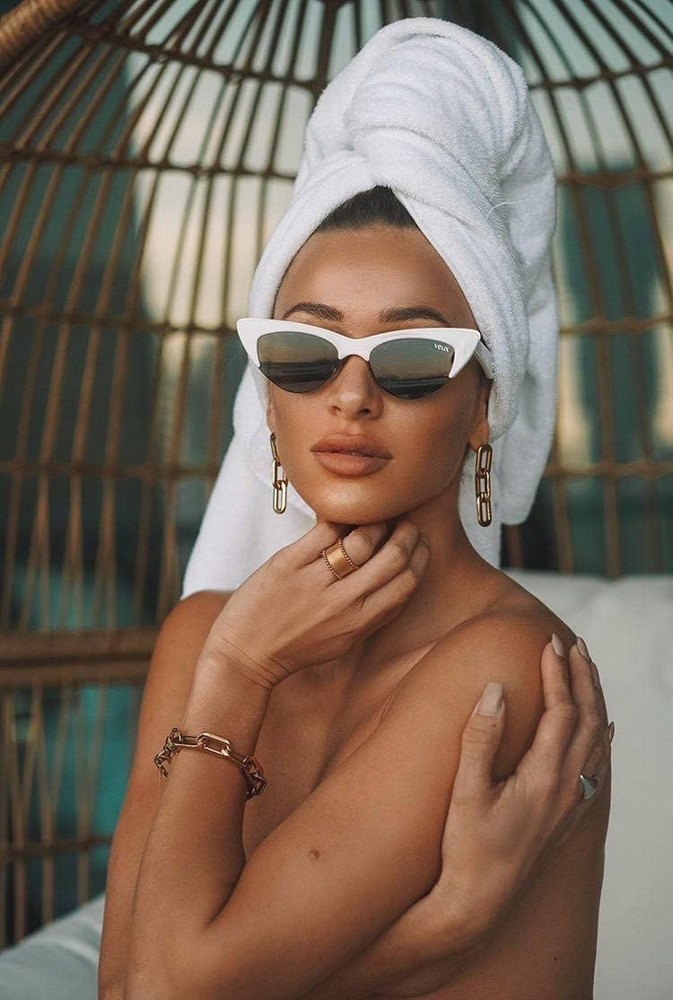 Refined chain link bracelet crafted from premium stainless steel with a polished finish. Sleek, versatile, and hypoallergenic, water- and tarnish-resistant—perfect for layering with other favourites or wearing solo to add timeless elegance to any jewellery stack.